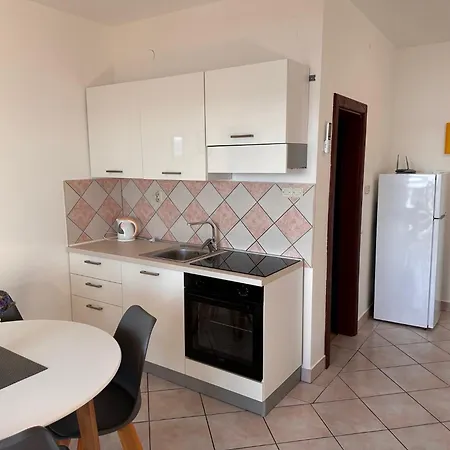 Apartmani Zuzic Crikvenica Exterior photo