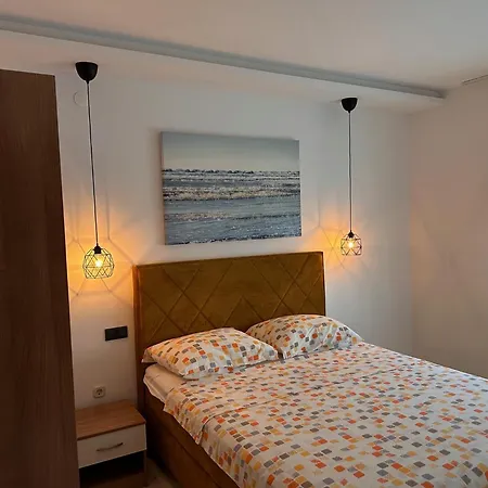 Apartmani Zuzic Crikvenica Exterior photo